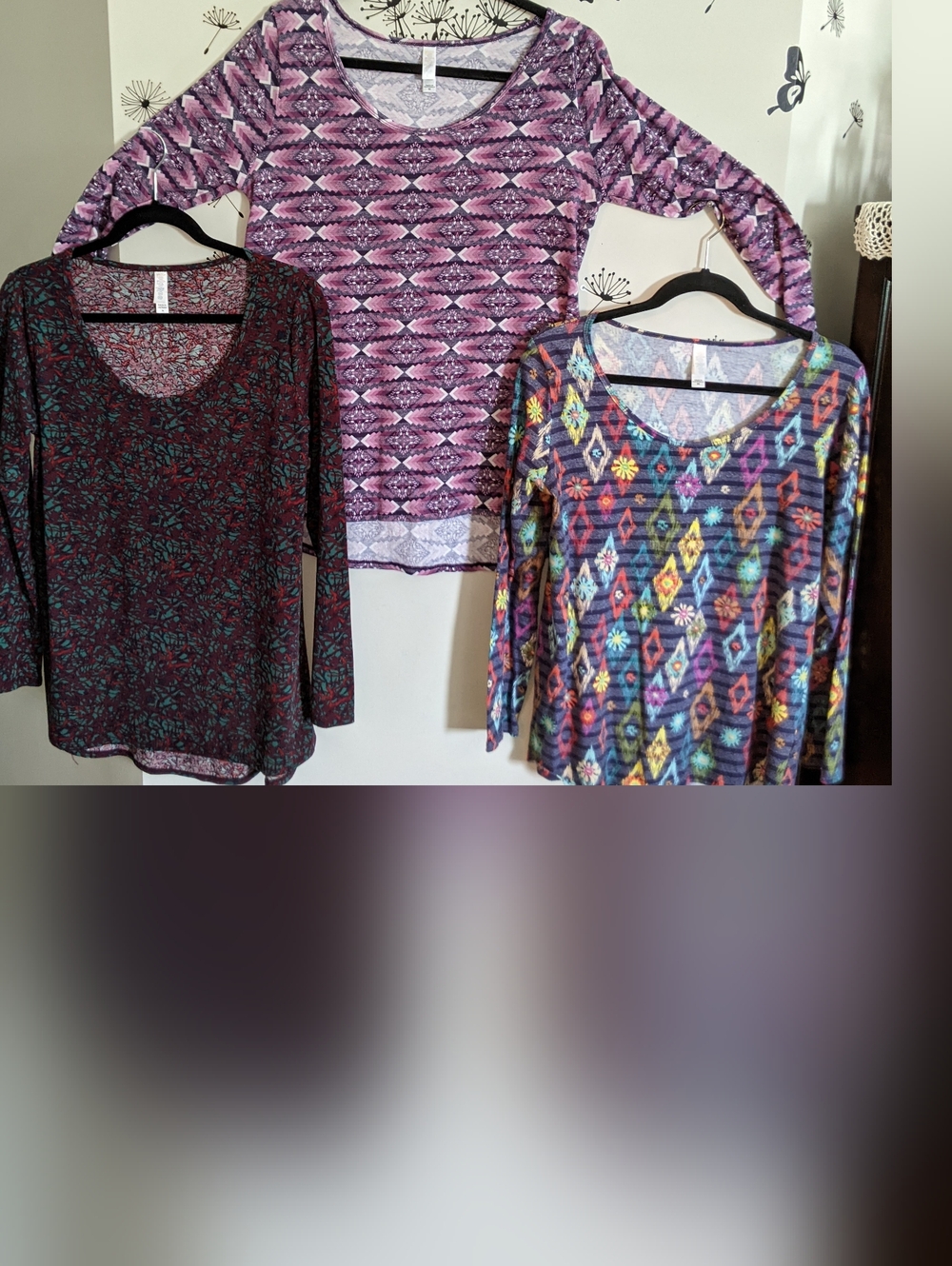 LuLaRoe Purple Geometric & Multicolor Patterned Long Sleeve Tops (3)